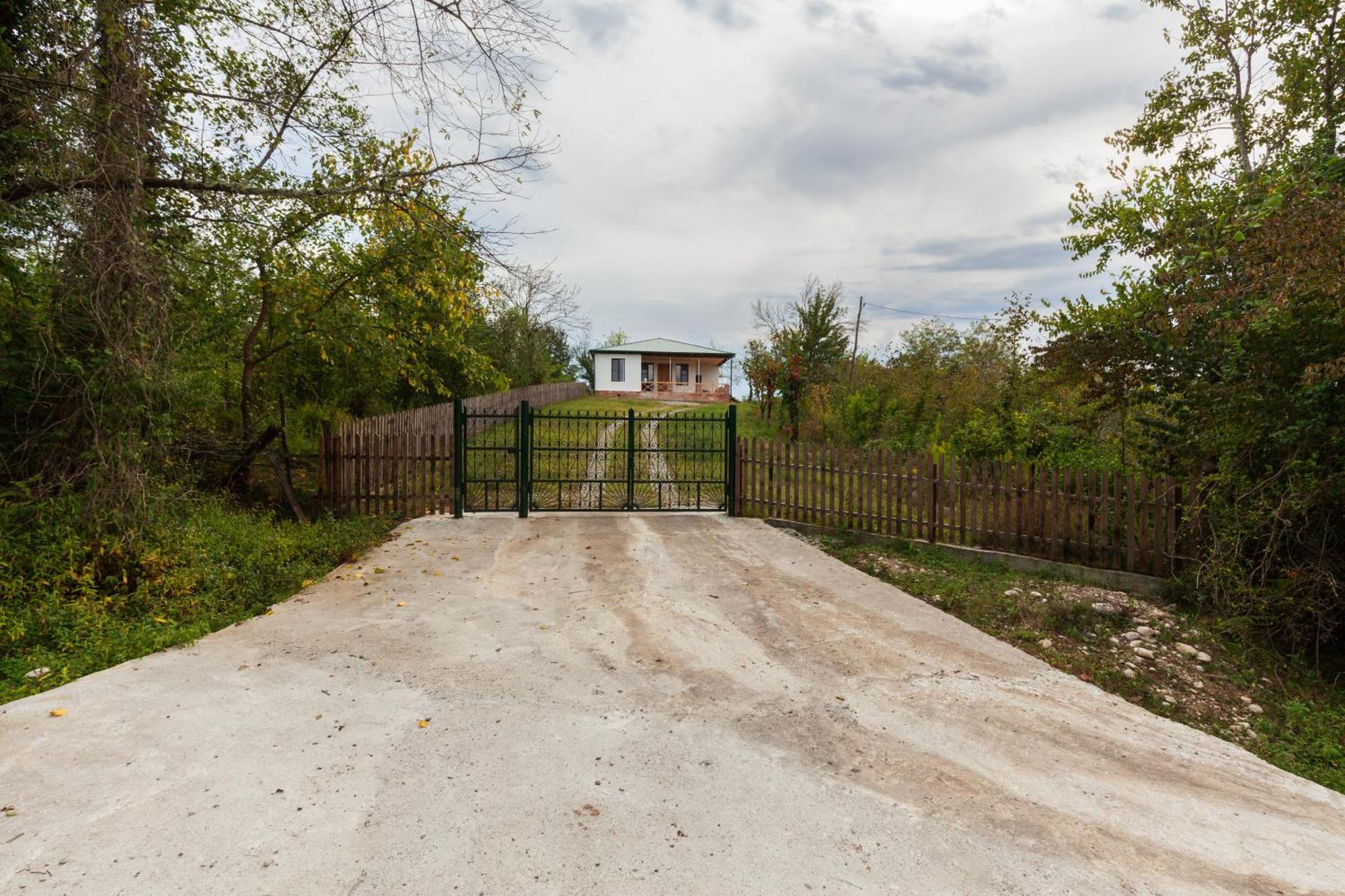 Renovated 3-bedroom House In Nature - Iskia Estate