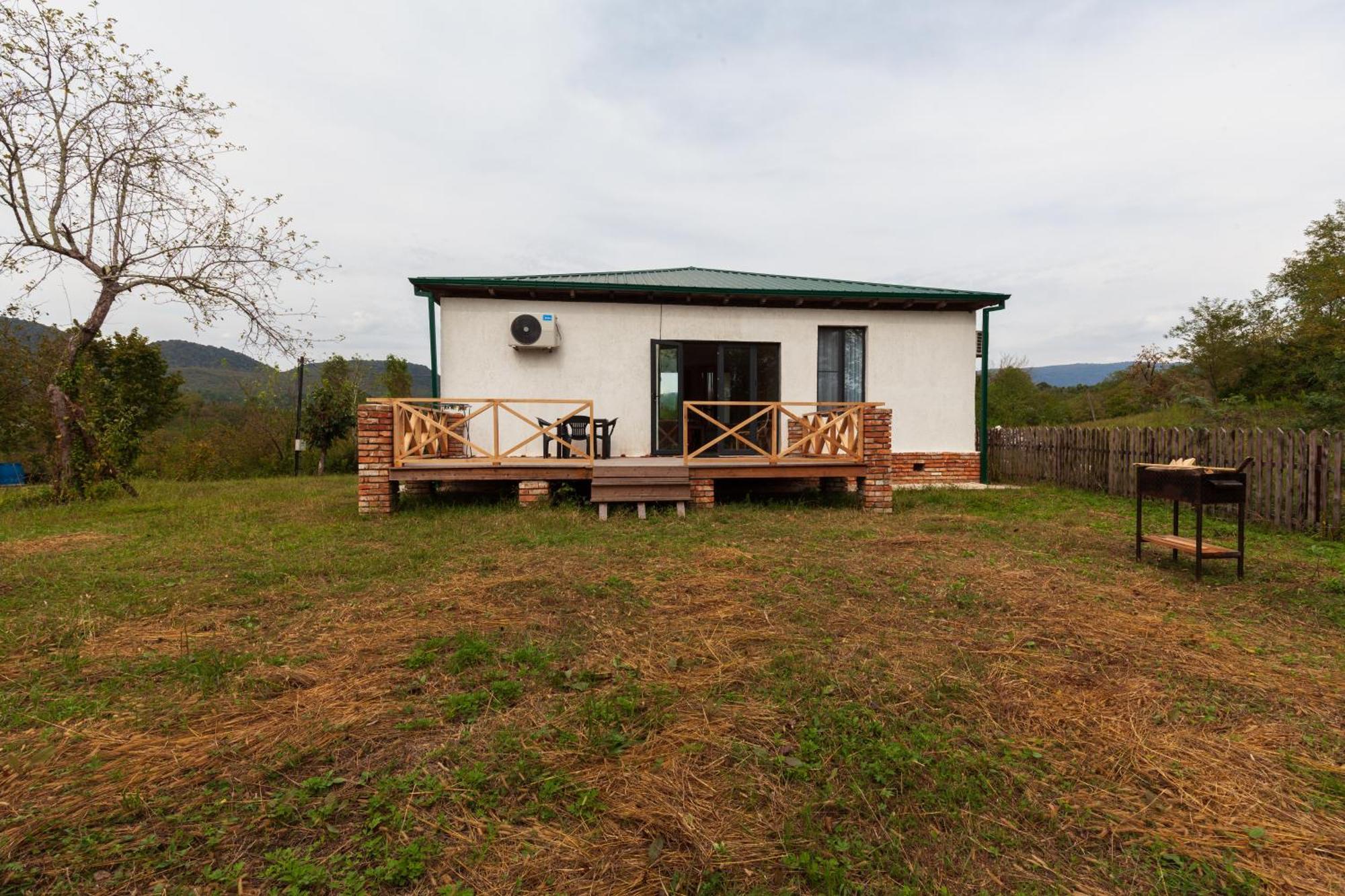 Renovated 3-bedroom House In Nature - Iskia Estate Holiday home *