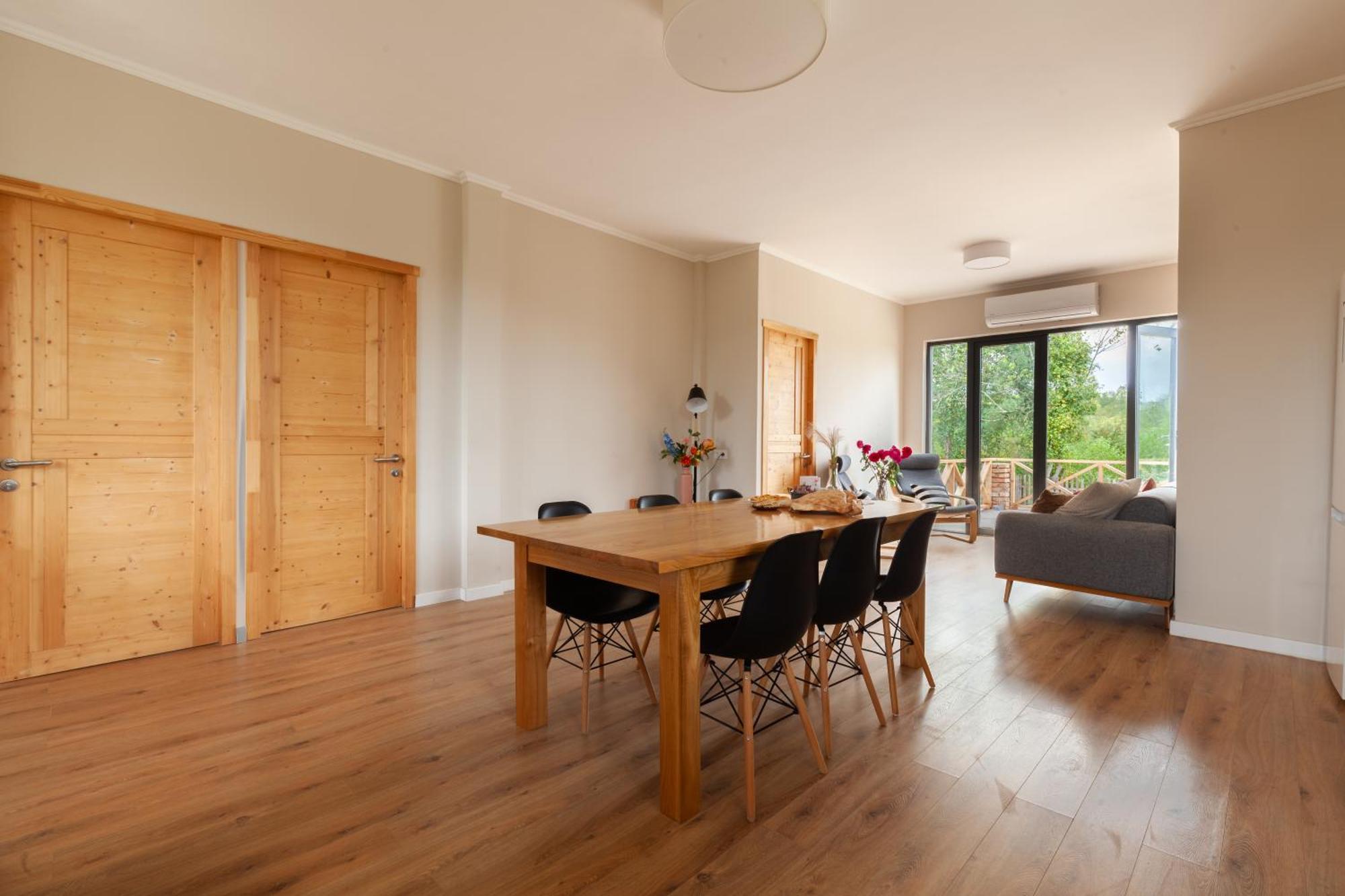 Renovated 3-bedroom House In Nature - Iskia Estate